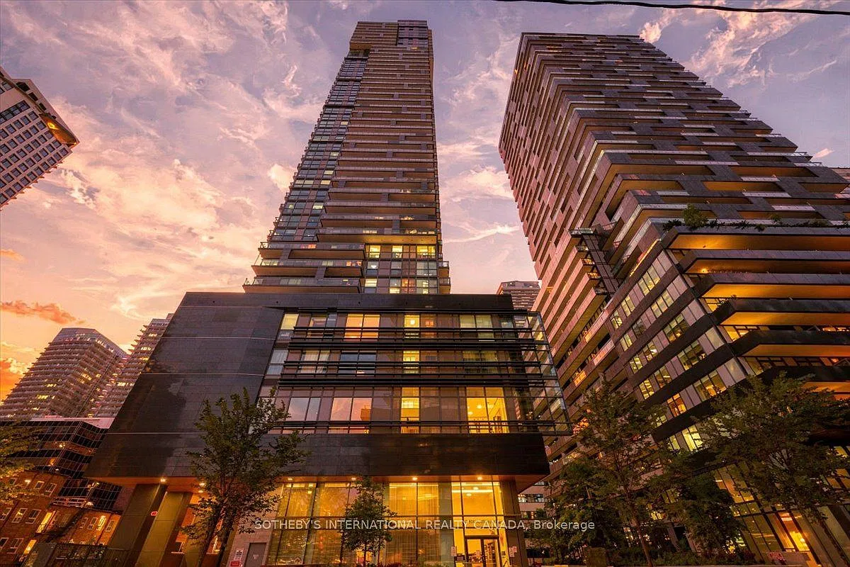 2 bed, $3,200 — Photo 2
