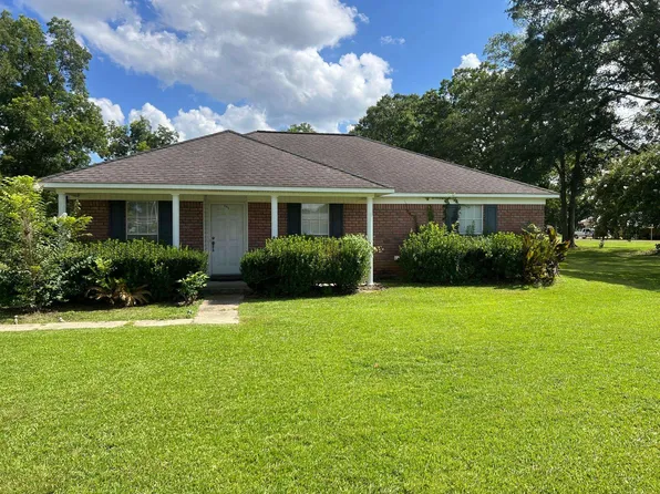 135 Grissette St, Monroeville, AL 36460