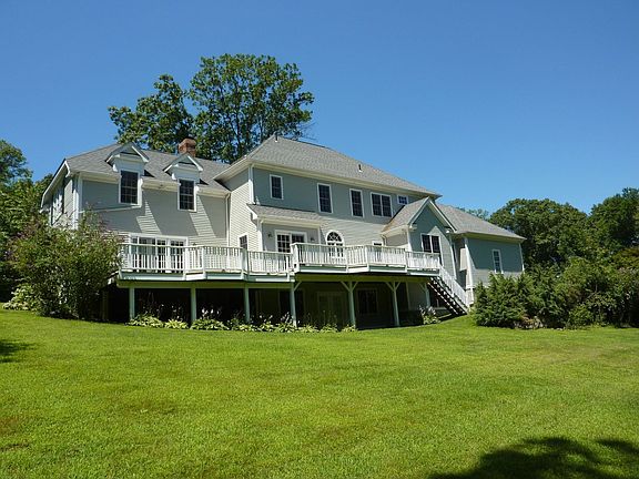 2nd image of 50 Cross Bow Ln