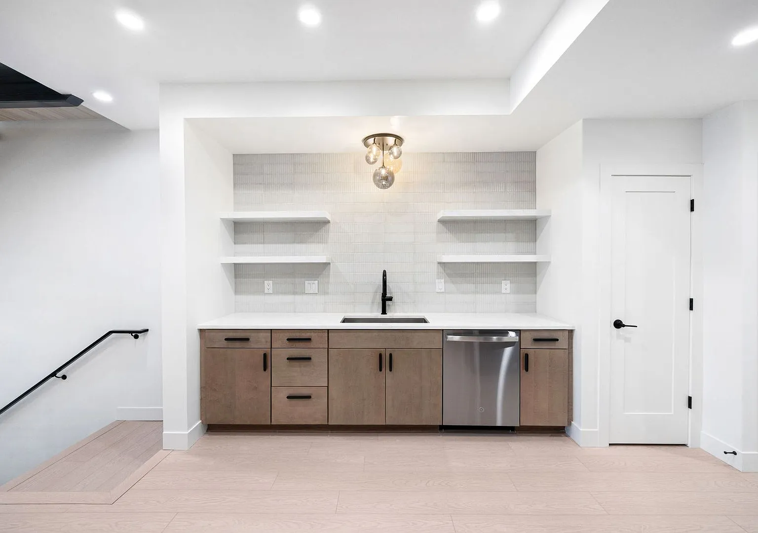 Brand-New 4BD, 4.5BA Wheat Ridge Townhome with Optional Private Studio — Photo 3