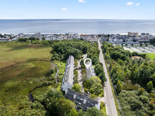 26 Walnut Street #A4, Old Orchard Beach, ME 04064