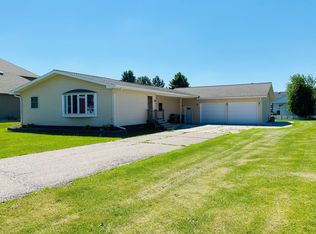 212 Lander Ave, Northwood, ND 58267