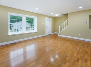 8364 Fern Leaf Ct, Springfield, VA 22153