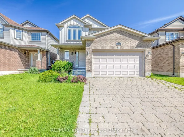712 Blackacres Blvd, London, ON N6G 0J1