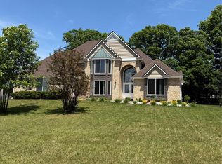 1217 Kings Carriage Rd, Grand Blanc, MI 48439