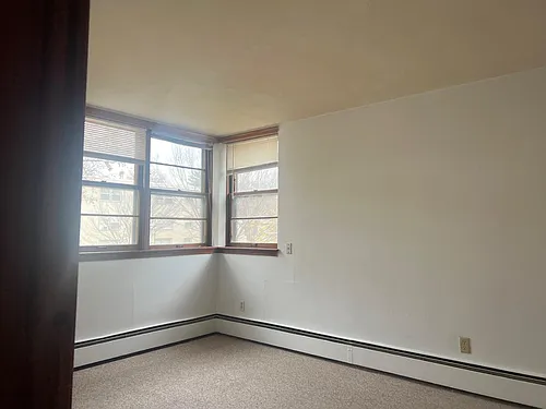 1240 Saint Clair Ave #2 Photo 1