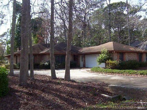 1st image of 40 Calabash Dr