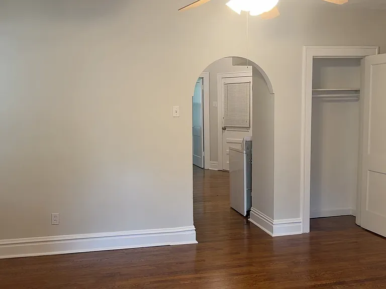 1634 Yale Ave #1 — Photo 8