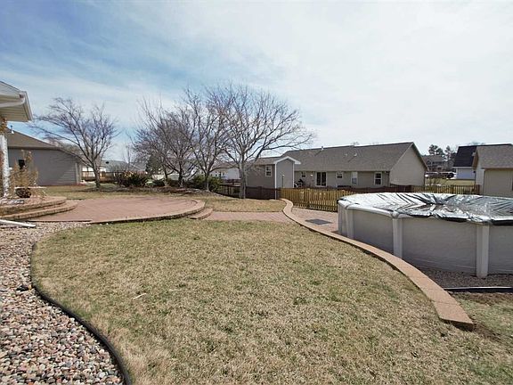 4th image of 1344 Southfield Dr