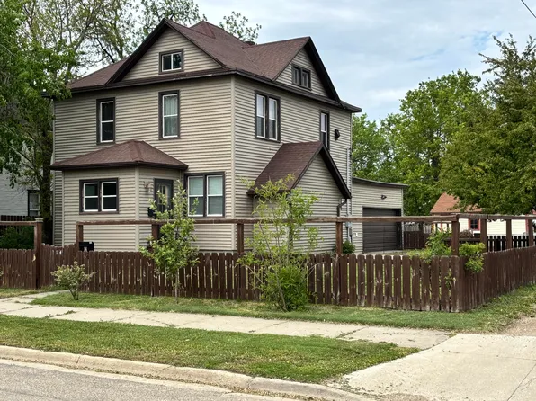 14 4th Ave NW, Aberdeen, SD 57401