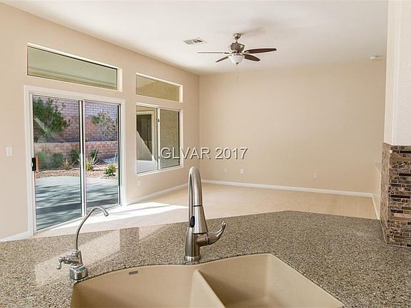 4th image of 2617 Byron Dr
