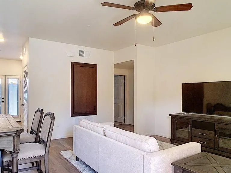 14265 Rios Canyon Rd — Photo 10