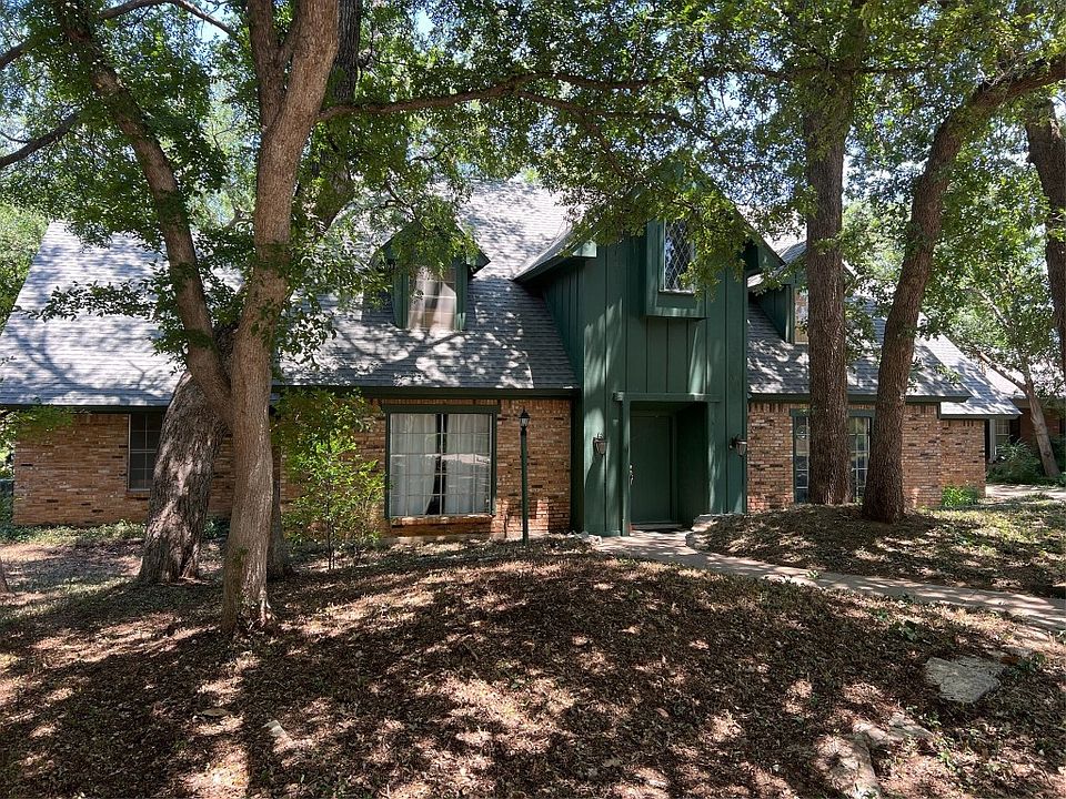 1st image of 3903 Shady Valley Dr