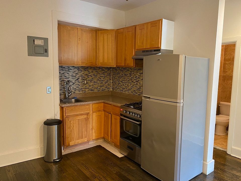 1st image of 55 Brooklyn Ave APT 11