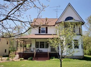 N7433 County Road V, Holmen, WI 54636