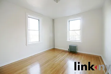 Rented by Link NY Realty