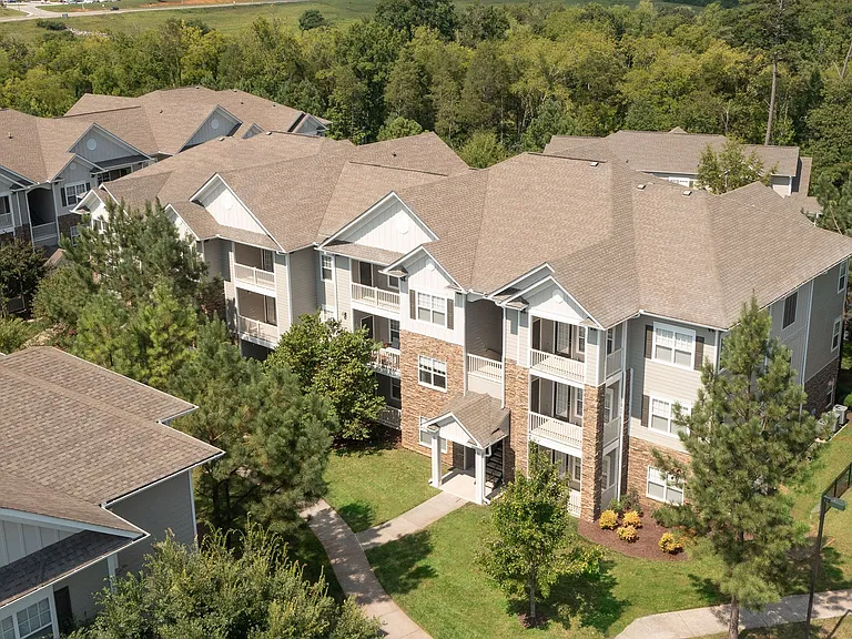 Vintage Creekwood Park Apartments — Photo 24