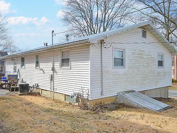 5th image of 915 Pestalozzi St
