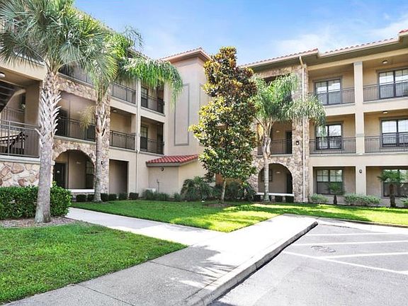 3rd image of 909 Charo Pkwy Unit 1034