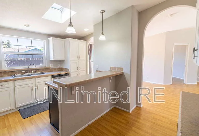 1679 W Stephen Dr — Photo 7