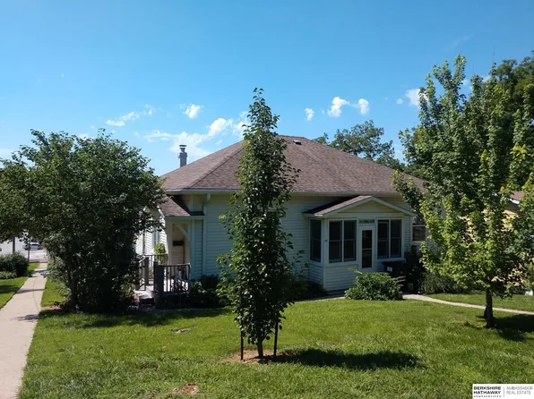 222 N 5th St, Plattsmouth, NE 68048