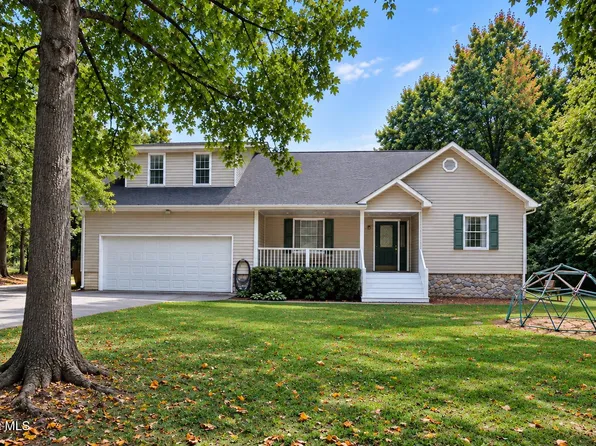 131 Olgia Ln, Johnson City, TN 37604