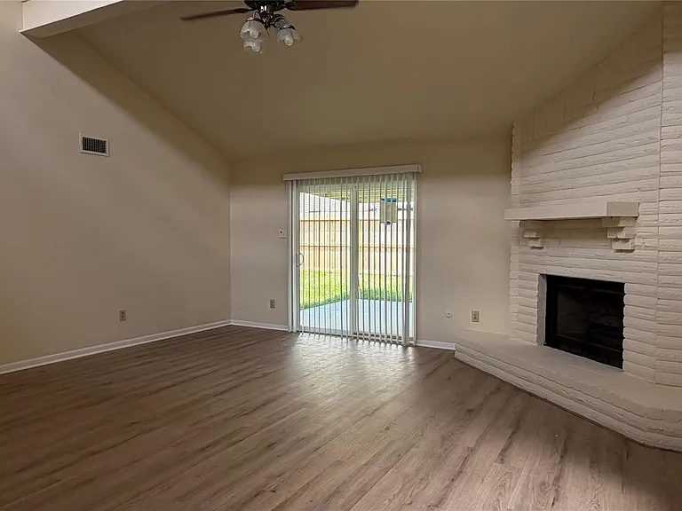 11614 Inga Ln — Photo 6
