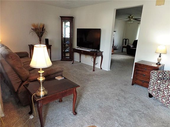 3rd image of 6077 Indian Bluff Cir