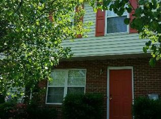509 Ridgefield Ave, Stephens City, VA 22655