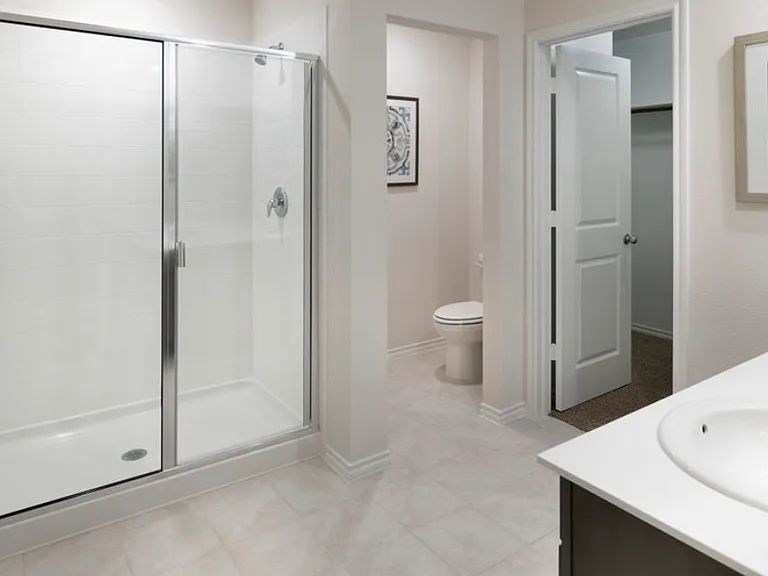 1013 Whispering Oak Dr — Photo 12