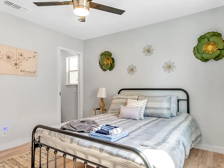 1322 Meadow Knoll Dr — Photo 11