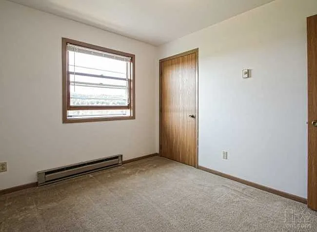 Country View Apartments — Photo 10