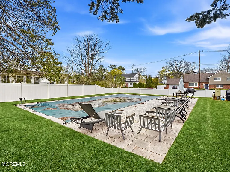 309 Cedar Ave — Photo 24
