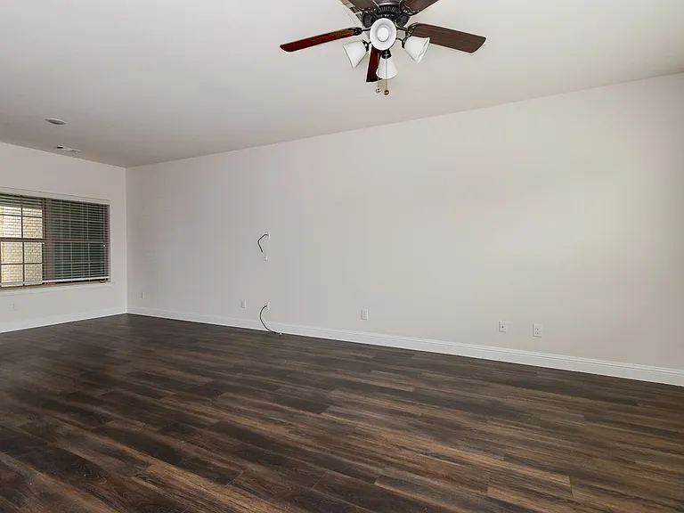 6819 Jade Dr — Photo 4