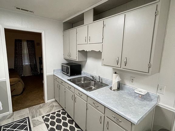 5th image of 503 Giddens Dr
