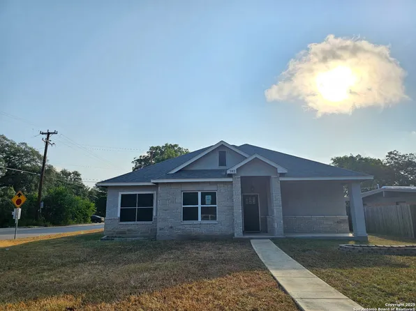 102 Lemonwood Ave, Universal City, TX 78148