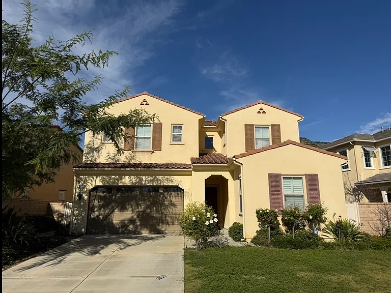667 E Desert Willow Rd — Photo 3