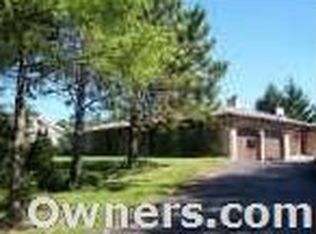 2808 N Bayview Ln, McHenry, IL