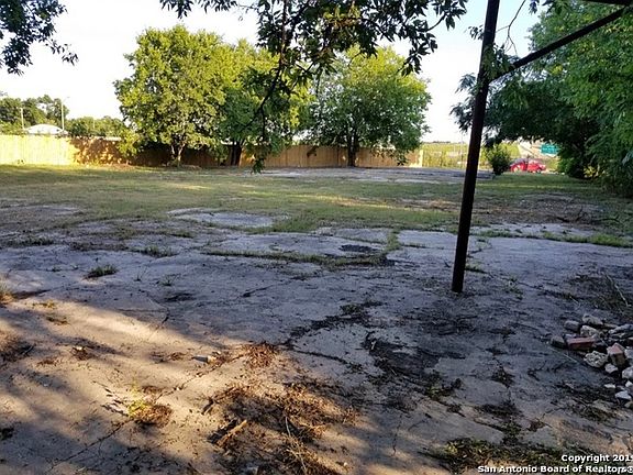 5th image of 555 Darby Blvd