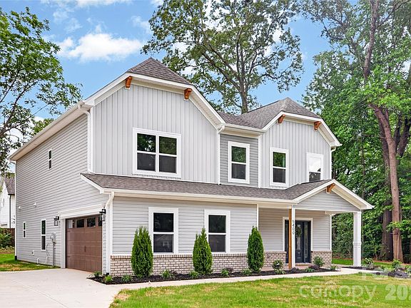 3rd image of 9006 Pinenoll Ln