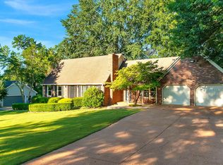 1502 Shadow Lawn Dr, Columbia, TN 38401