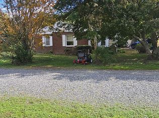 55 Saunders Ln, Lancaster, VA 22503