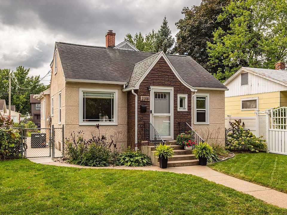 1st image of 2318 Ferry STREET