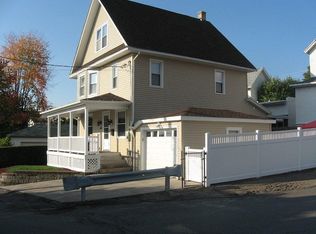 182 E Pine St #R, Dunmore, PA 18512