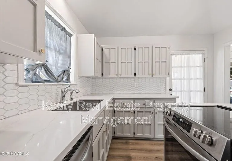 313 Wallingsford Cir — Photo 12