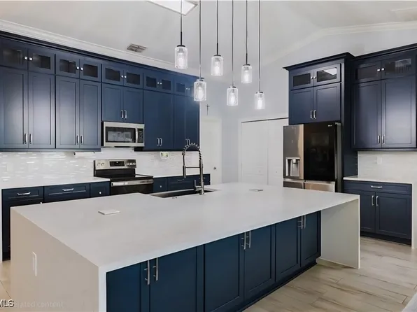 2809 NW 6th Ter, Cape Coral, FL 33993