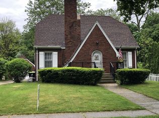 704 W Cass St, Greenville, MI