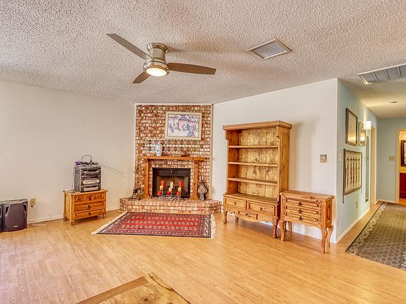 5th image of 7755 Tuscarora Ave