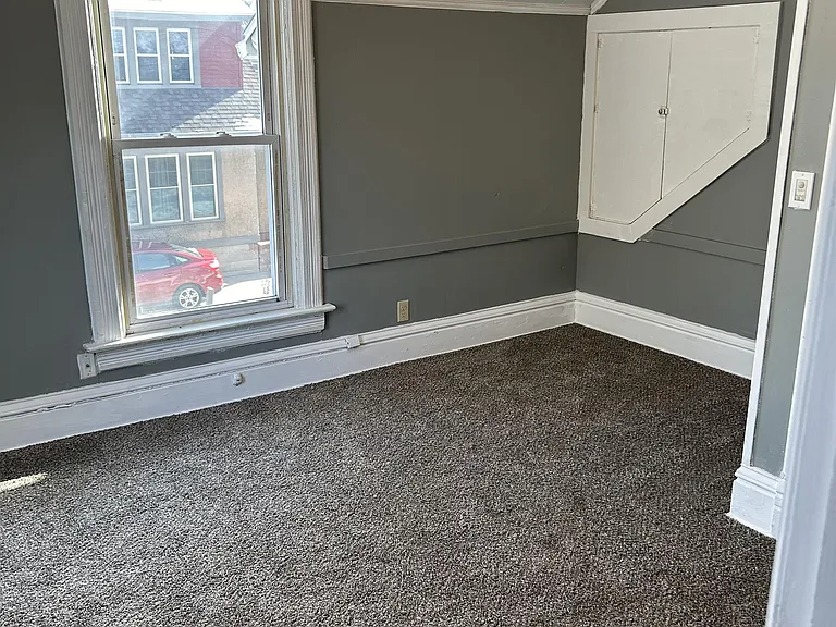 502 Amherst Ave — Photo 7