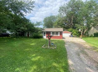 1811 Berkley Ave, Fort Wayne, IN 46815